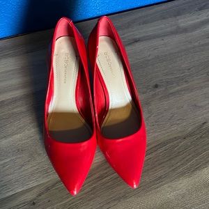 BCBGeneration red patent leather pumps sz 7.5
